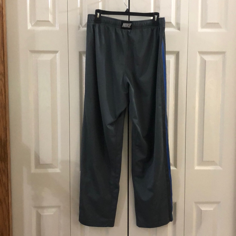 Nike Drawstring Sweatpants - Picture 2 of 6